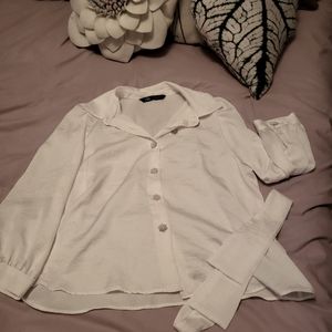 Zara women's lg button up white crop top